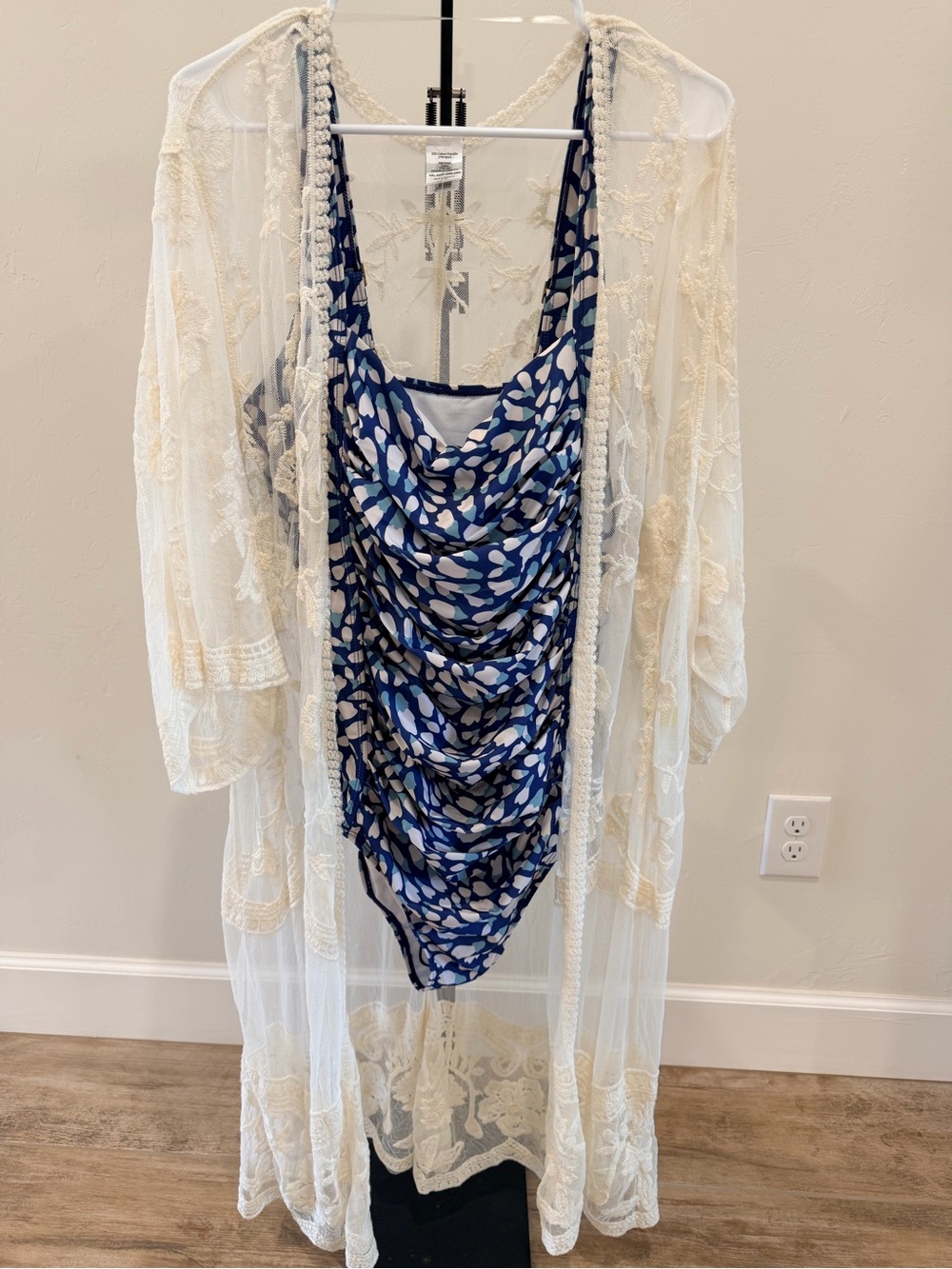 Simply Fit Swimwear 2X Blue Seashell One Piece with Lace Coverup NWT!